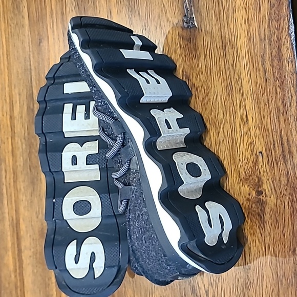 Sorel Gray Kinetic Knit Low Lace Up Women’s Running Shoes Size 9.5 - Picture 5 of 6